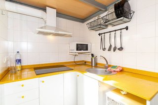 Local comercial en venta en Sants-Badal en Barcelona