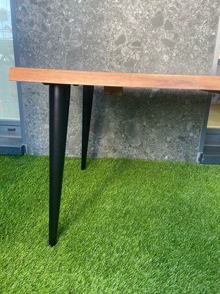 Mesa centro de madera y metal