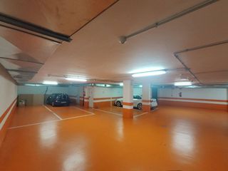 Garaje en venta en Ensanche en Coruña (A)