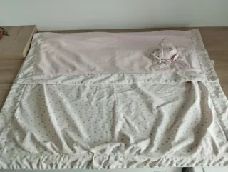 Manta de bebé rosa con estrella y osito