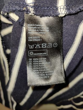 Camiseta de rayas azul y blanco