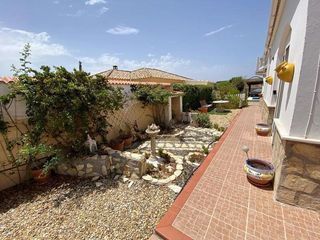 Chalet en venta en Zurgena