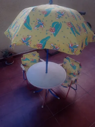 Conjunto mesa y sillas camping infantil