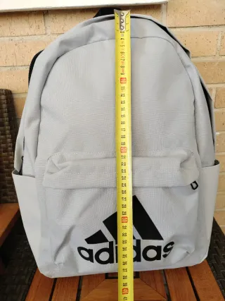 Mochila Adidas Gris y Negra