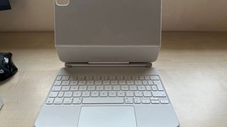 Apple Magic Keyboard iPad Plata/Blanco