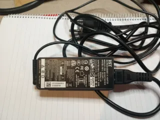 Cargador BSY 19V 2.1A 39.9W