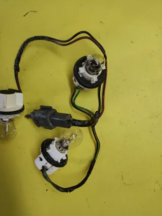 PORTALAMPARAS PILOTO TRASERO NISSAN TERRANO II