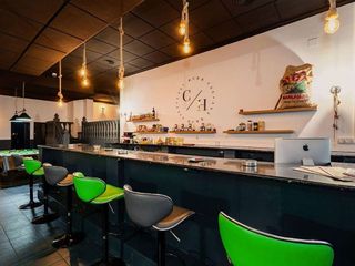 Local comercial en venta en Playa de los Locos en Torrevieja