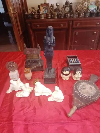 Lote Figuras Vintage y Objetos Coleccionables