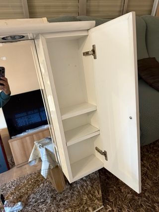 Mueble de baño con espejo