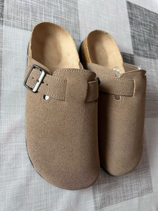 Zuecos unisex beige