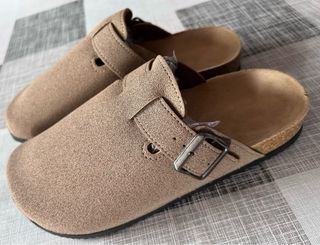 Zuecos unisex beige