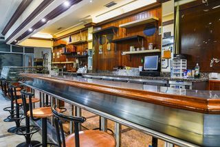 Local comercial en venta en Camas