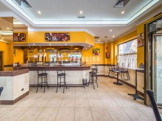 Local comercial en venta en Valderas - Los Castillos en Alcorcón