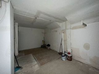 Local comercial en venta en Fontsanta - Fatjó en Cornellà de Llobregat