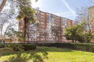 Local comercial en venta en Juan de Austria en Alcalá de Henares