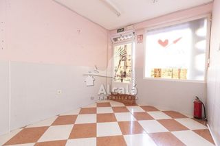 Local comercial en venta en Juan de Austria en Alcalá de Henares