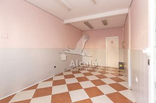 Local comercial en venta en Juan de Austria en Alcalá de Henares
