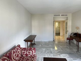 Piso en alquiler en El Mayorazgo - El Limonar en Málaga