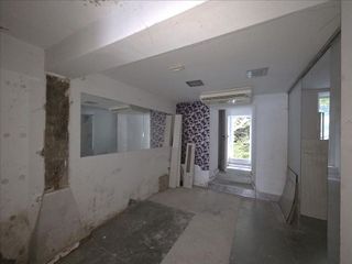 Oficina en venta en Puerto Chico en Santander