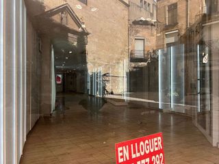 Local comercial en alquiler en Centre en Reus