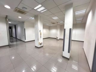 Local comercial en venta en Nou Eixample Sud en Tarragona