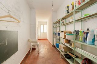 Edificio en venta en Baza