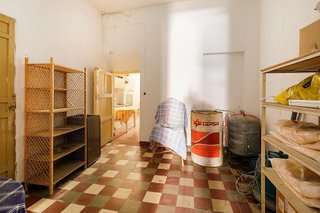 Edificio en venta en Baza