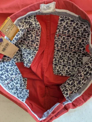 Pantalón chino de vestir a estrenar.