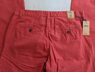 Pantalón chino de vestir a estrenar.