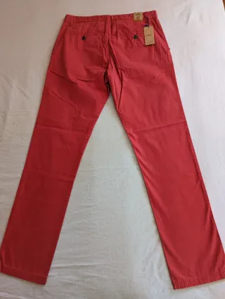 Pantalón chino de vestir a estrenar.