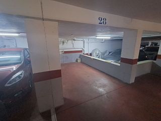 Garaje en alquiler en Lucero en Madrid