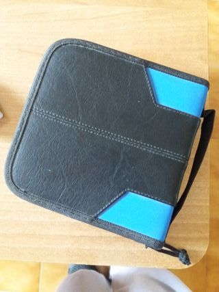 porta 28 cd nero e blu con manico