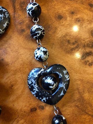Collar Cuentas Corazón Negro Blanco