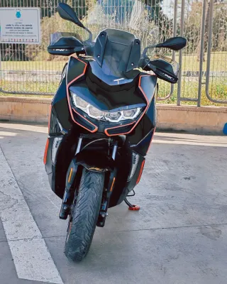 BMW GT 400 Impecable.