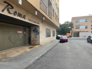 Local comercial en alquiler en Amposta