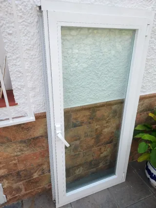 Puerta/Ventana Blanca