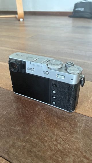 Fujifilm X100V plata