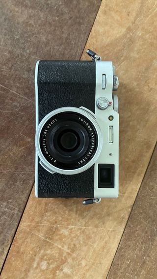 Fujifilm X100V plata