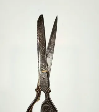 Tijeras antiguas decoradas Toledo