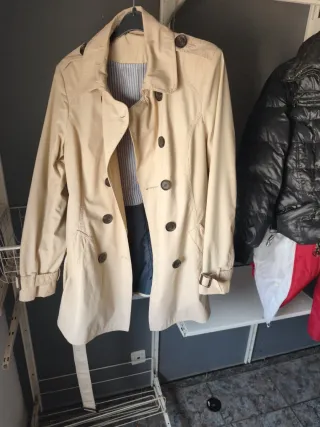 Gabardina beige mujer