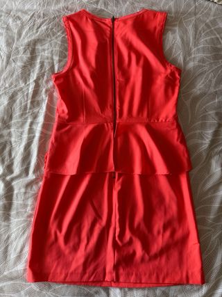 Vestido cóctel coral H&M