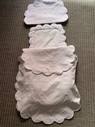 Ombrello in piqué bianco con topi