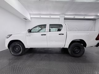 Toyota Hilux 2.4 D-4D Cabina Doble GX