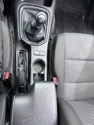 Toyota Hilux 2.4 D-4D Cabina Doble GX