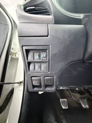 Toyota Hilux 2.4 D-4D Cabina Doble GX