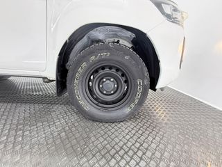 Toyota Hilux 2.4 D-4D Cabina Doble GX