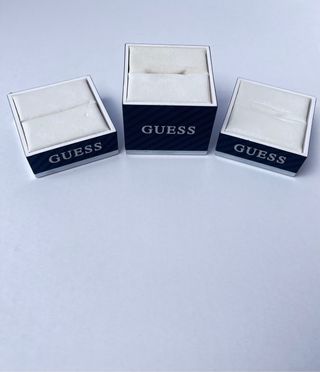 Expositores Guess Anillos Negro/Plata