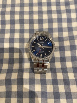 Reloj Casio Azul y Plateado