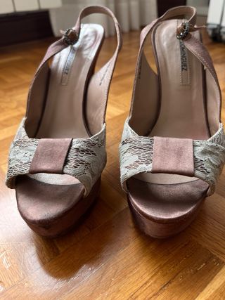 Zapatos y bolso Adolfo Dominguez